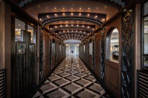 Grand Hotel Valies - Dining and Breakfast