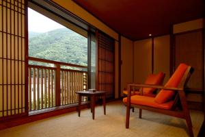 Hakone Onsen Ryokan Yaeikan - Dining Experience