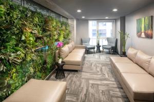 Henn Na Hotel New York - Hassle-Free Check-in and Check-out