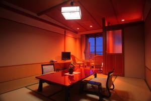 Hiina Ryokan Review: A Luxurious Getaway - Culinary Delights: Kaiseki Dinner