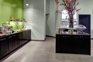 Hilton Garden Inn New York/Manhattan-Chelsea - Room Features and Comforts