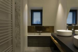 Hotel Central - Facilities and Amenities