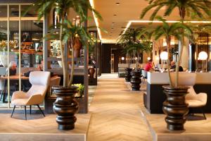 Hotel Duiven Near Arnhem A12 - Contact Information