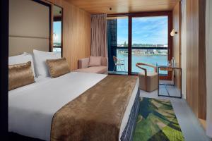 Hotel Jakarta Amsterdam - Unique Features