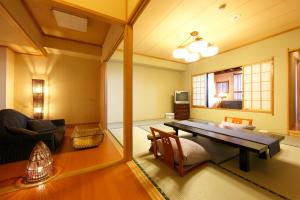 Inatori Akao Hotel - Guest Services and Facilities