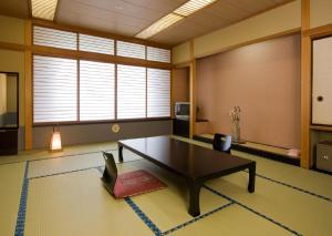 Kaminoyu Onsen Hotel - Dining and Drinks