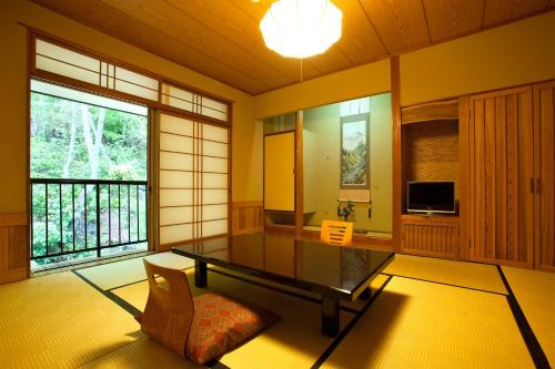 Kurokawa Onsen Oku No Yu - Dedicated and Hospitable Staff