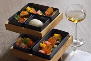 Mövenpick Hotel The Hague - Amenities and Facilities