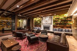 Pod 39 - Amenities and Facilities