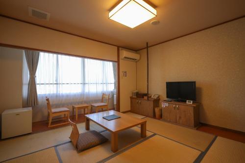 Ryokan YAMANAMI, a Traditional Japanese Inn - Staff and Service