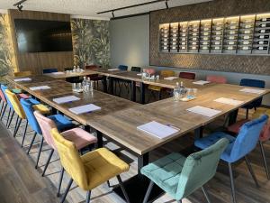 Suites Boulevard 17 - Pricing and Policies