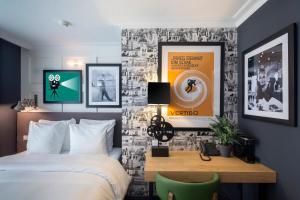 The Highland House - Themed Rooms