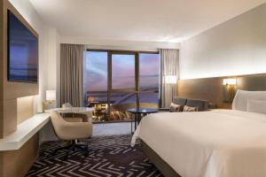 The Westin Anaheim Resort - Dining Experiences