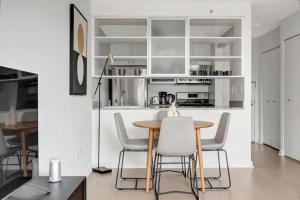 Time Square Condos - Check-in and Policies