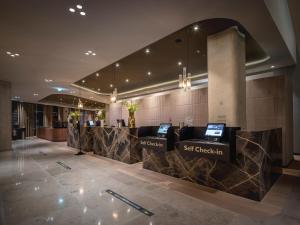 Van Der Valk Hotel Amsterdam Zuidas -Rai - Rooms and Amenities
