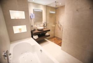 Van Der Valk Hotel Oostzaan - Amsterdam - Nearby Attractions