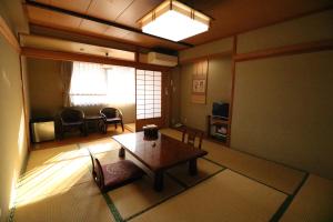Wakamizusou - On-site Dining Options