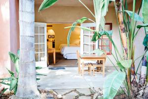 Wine & Roses Hotel Restaurant Spa Lodi - Outdoor Amenities