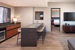 AC Hotel by Marriott San Jose Santa Clara - Check-in and Check-out