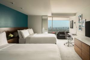 Andaz West Hollywood, By Hyatt - Dining Experiences