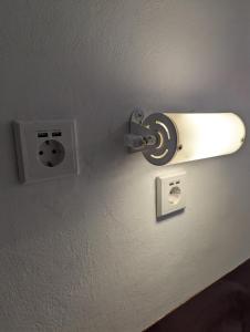 Budget Hotel Ben - Languages and Safety Features