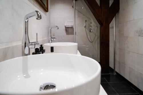 Central Park Voorburg - Relais & Chateaux - Booking and Check-in/Check-out