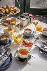 Clayton Hotel Amsterdam American - Transportation Options