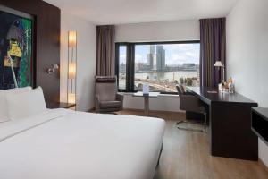 DoubleTree by Hilton Rotterdam Centre - Awards and Recognition