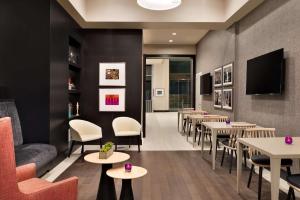 Embassy Suites By Hilton New York Manhattan Times Square - Accessibility and Policies