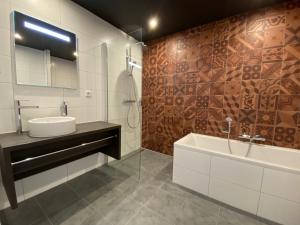 Fletcher Hotel-Restaurant ByZoo Emmen - Room Features