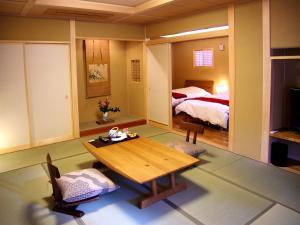 Gero Onsen Yukyunohana - Nearby Attractions