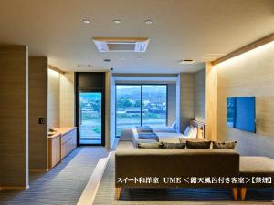 Hitoyoshi Onsen Nabeya - Check-in and Check-out
