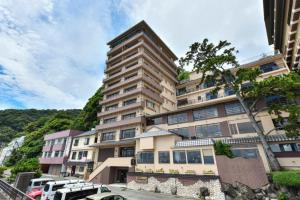 Hokkawa Onsen Hotel - Checking In and Out