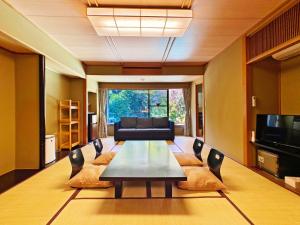 Honjin - Booking and Check-in Details