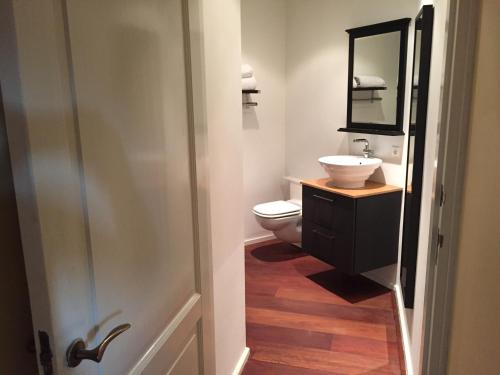 Hotel Buenos - Room Features and Amenities