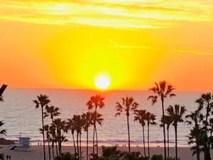 Hotel Erwin Venice Beach - Check-in and Check-out