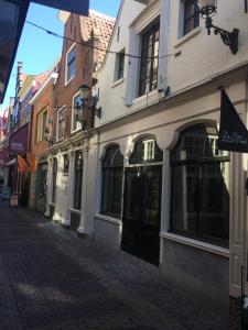 Hotel T Fnidsen - Parking and Discounts