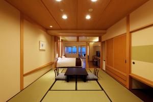 Kaike Yugetsu - Guest Reviews