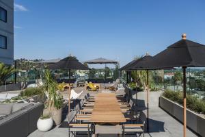 Kimpton Everly Hotel Hollywood, an IHG Hotel - Exploring the Hollywood Neighborhood