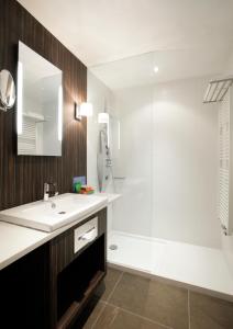 Krasnapolsky Apartments - Policies and Information
