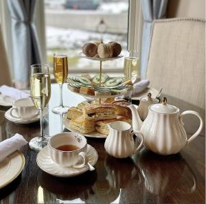 McCall House Boutique Hotel - Dining and Culinary Offerings