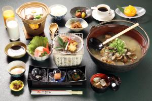 Miyajima Hotel Makoto - Location and Accessibility