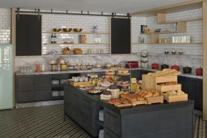 Mövenpick Hotel The Hague - Dining and Cuisine