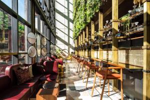 Moxy NYC Chelsea - Room Features and Accessibility