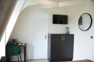 NL Hotel District Leidseplein - Safety and Additional Info