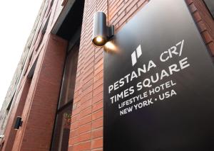 Pestana CR7 Times Square - Parking and Transportation Options