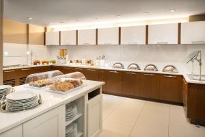 Residence Inn by Marriott New York Manhattan/ Midtown Eastside - Accessibility and Policies
