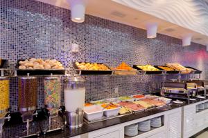 Riu Plaza New York Times Square - Dining and Restaurants