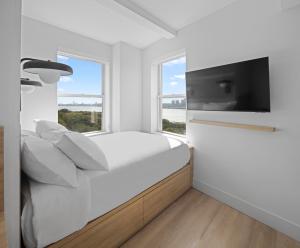 Riverside Tower Hotel - Nearby Attractions