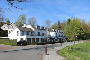Saillant Hotel Gulpenerland - Auping Hotel Partner - Getting Here and Nearby Attractions